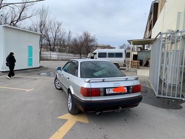 лейлек авто: Audi 80: 1994 г., 2 л, Механика, Газ