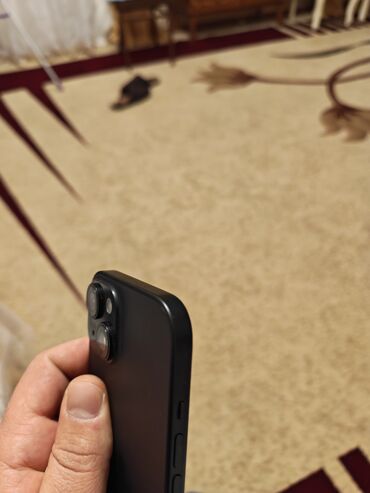 Apple iPhone: IPhone 15, 128 GB, Qara — 8