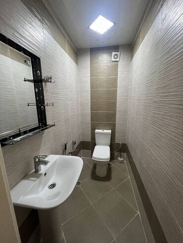 Uzunmüddətli kirayə mənzillər: Mənzil kirayə verilir. Qarayev metrosu. 3 otaq, 143 kv, 17.10 mərtəbə — 7