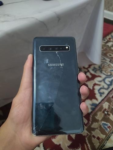 Мобильные телефоны и аксессуары: Samsung Galaxy S10 5G, Б/у, 256 ГБ, цвет - Синий, 1 SIM — 2