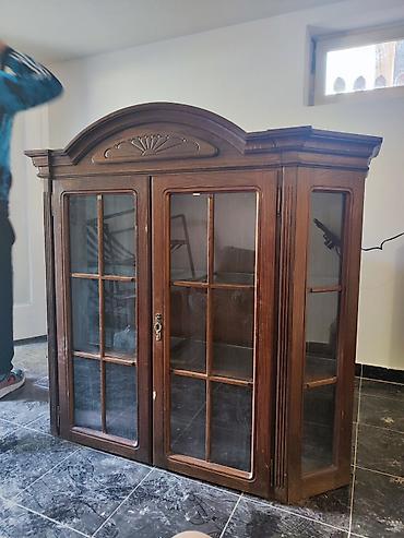 Stilske vitrine: Drveni vitrina-set za trpezariju/ dnevni boravak (gornji deo vitrina — 1