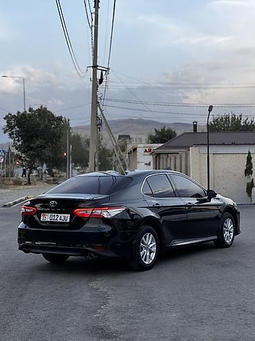 автомобил тойота: Toyota Camry: 2020 г., 2 л, Вариатор, Бензин, Седан — 6