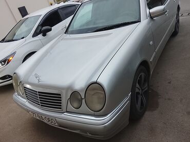 Mercedes-Benz: Mercedes-Benz E-Class: 2.8 l | 1997 il Sedan — 9