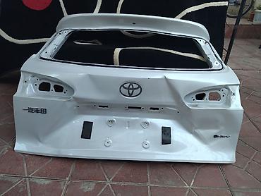 prius 20 spoiler: Toyota corollo cross üçün arxa baqaj qapağı (sedan kuzov). - Rəng: ağ — 3