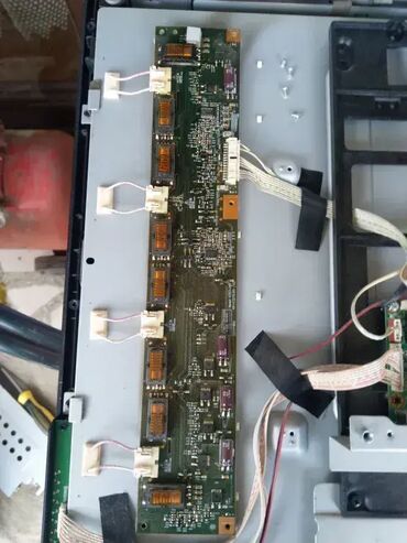 Aksesoari za TV i video: Colossus 32 Lcd Css10100 u delovima Main board T. MSD306.68A 12023 — 13