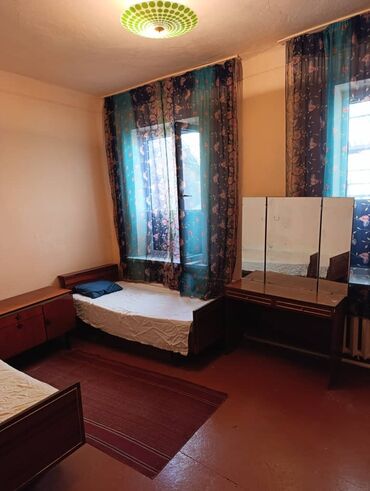 үлүш жер сатылат: 50 кв. м, 4 бөлмө