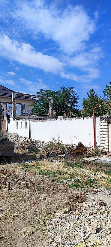 Демонтажные работы: Снос стен, Разбор полов, Снятие потолков | Гипсокартонная стена, Снос перегородки, Снятие старой штукатурки | Зачистка от старых обоев, Сбивка старой штукатурки, Снятие извести | Демонтаж ламината, Демонтаж паркета, Демонтаж линолеума | Крыша из шифера, Металлочерепичная кровля, Мягкая кровля Больше 6 лет опыта — 12