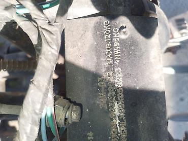 yan guzgulər s: ATV kvadrosikl – qara rəng, 4 təkərli, off-road üçün tam işlək — 6