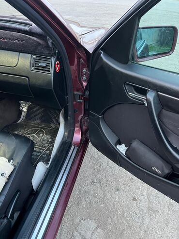 Mercedes-Benz: Mercedes-Benz C 180: 1.8 l | 1997 il Sedan — 10