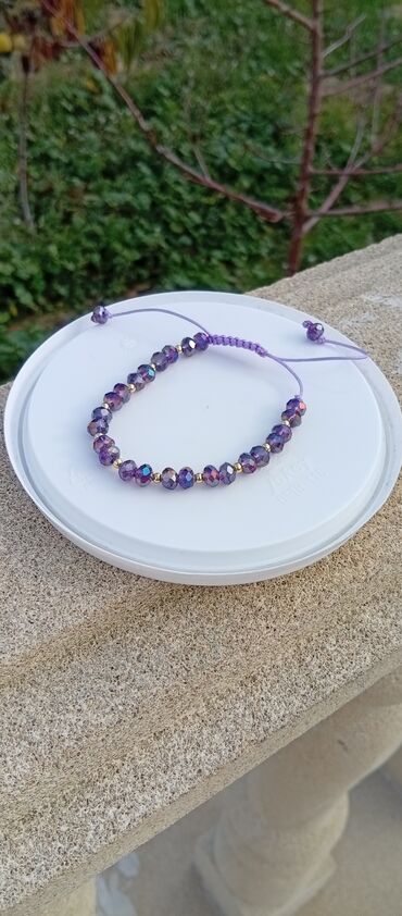 Yemək masaları, oturacaqları: Məhsul: Əl işi tənzimlənən bilərziklər Təsvir: - Rəngli kvadrat/kubr — 6