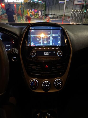 Chevrolet: Chevrolet Spark: 2018 г., 1 л, Автомат, Бензин, Хэтчбэк — 9