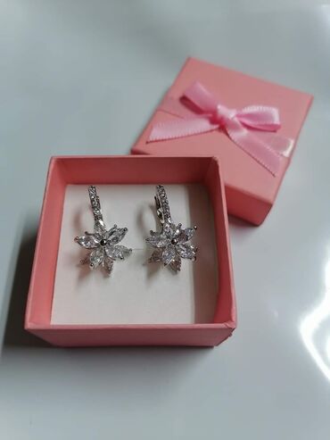 Minđuše: Mindjuse 1000 — 8