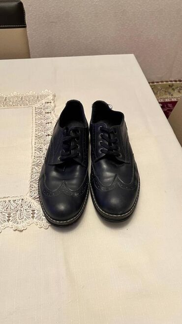 ayaqqabı кожанные: Razmer 43.
Qiymət 15 azn