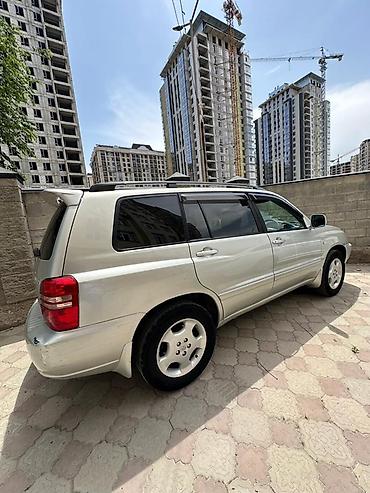 mercedes e200: Toyota Kluger: 2003 г., Автомат, Бензин, Кроссовер — 1