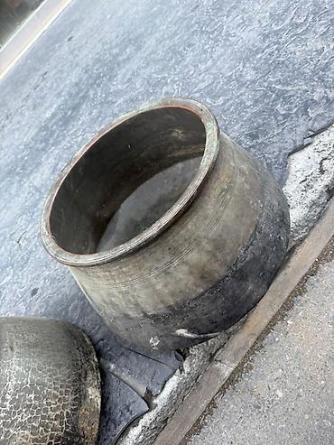 cay: Məhsul: Köhnə mis (bürünc tərkibli) məişət ləvazimatları və dekor — 4