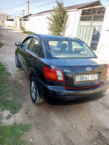 диски разноширокие на бмв х6: Kia Rio sedan - Kuzov: qara rəng, 4 qapı, arxa spoylersiz, arxa