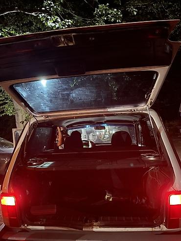 tap az 015: VAZ (LADA) 4x4 Niva: 1.7 l | 2005 il 287111 km Ofrouder/SUV — 5
