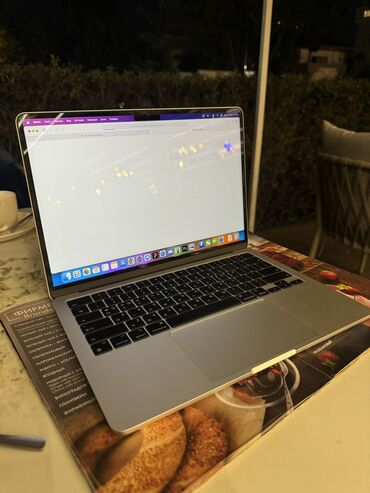 купить ноутбук бу игровой: Ноутбук, Apple, 8 ГБ ОЭТ, Apple M2, 13.5 ", Колдонулган, Татаал эмес тапшырмалар үчүн, эс тутум SSD