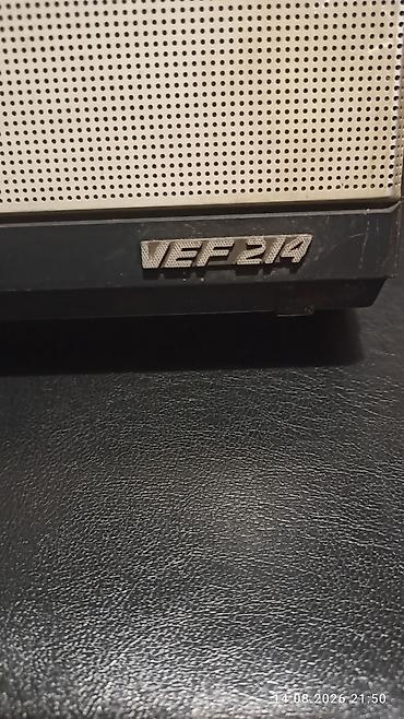 Радио: VEF 214 portativ radiomüəyyinə - Model: VEF 214 (ön paneldə — 8