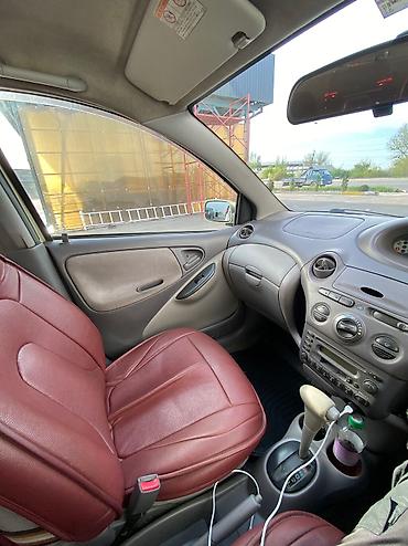 Toyota: Toyota Platz: 2001 г., 1.5 л, Автомат, Бензин, Седан — 7