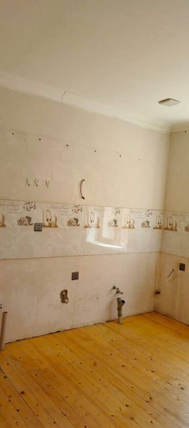 Həyət evləri və villaların satışı: Yeni suraxanida 104 konecine yaxin xozeykasiz 2 mertebe 4 otaq bow — 8