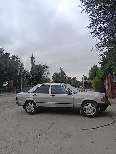 а 190: Mercedes-Benz 190: 1989 г., Механика, Седан — 2