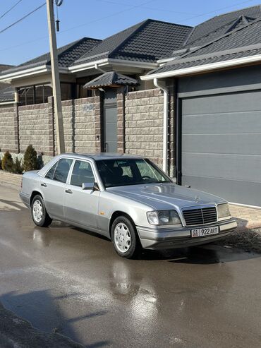 Mercedes-Benz: Mercedes-Benz E-Class: 1995 г., 2.2 л, Автомат, Бензин, Седан