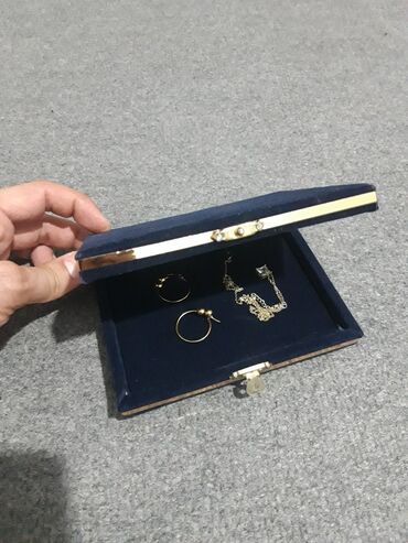 Digər zərgərlik əşyaları: Kolye qabı 1 manat
ünvan N.Nərimanov