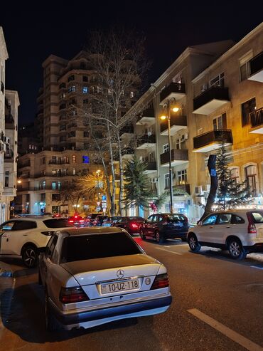 Digər kommersiya daşınmaz əmlakı: Digər kommersiya daşınmaz əmlakı — 18