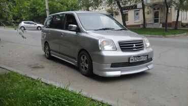 запчасти митцубиси: Маңдайкы Айнек Mitsubishi 2000 г.