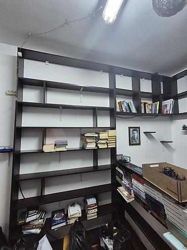 İşlənmiş, Kitab rəfi, Corner shelf