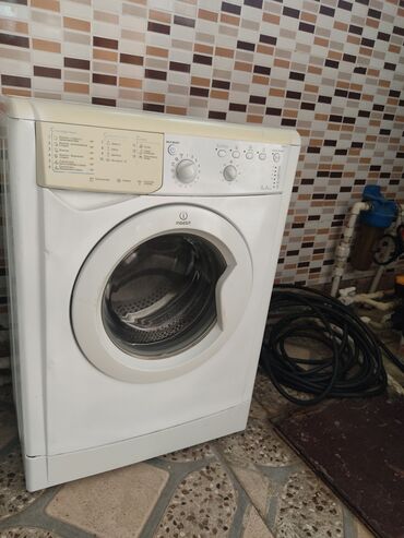 masin ucun maqnitafon qiymetleri: Paltaryuyan maşın Indesit, 6 kq