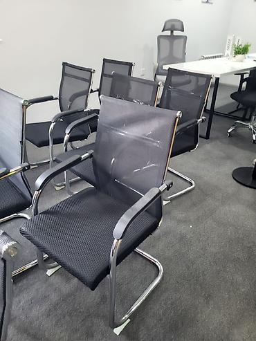 Ofis mebeli: Ofis ziyarətçi/kafe oturacağı – mesh arxa, parça oturacaq, xrom metal — 4