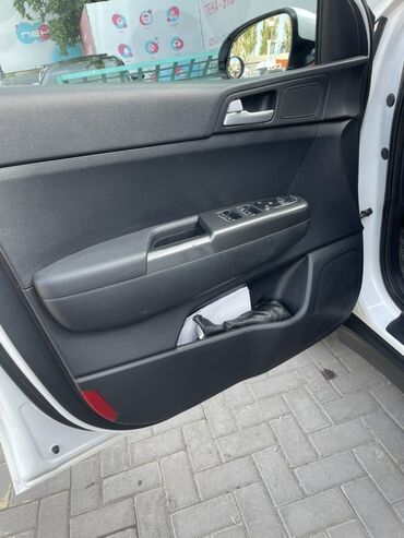 машина в москве: Kia Sportage: 2018 г., 2 л, Автоматические, Дизель, Кроссовер