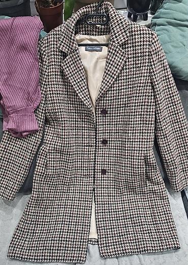 Kaputi: Zovite na moj broj: nula-šest-tri-osam-pet-devet-sest-tri-nula-nula ( — 2