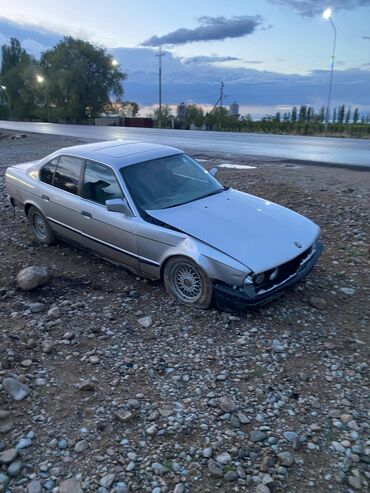 lexus 570 авто: BMW 5 series: 1992 г., 2.5 л, Механика, Бензин, Седан