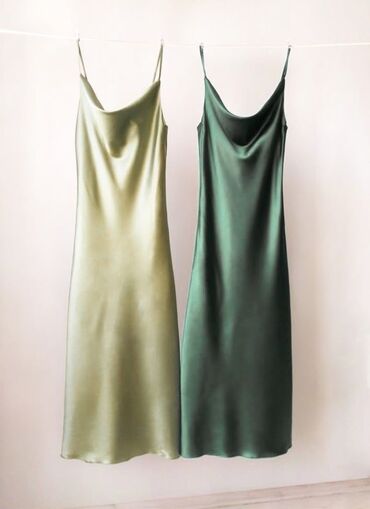 Вечерние платья: Продаю платья комбинации, плотный атлас, идеальная посадка, размеры от — 17