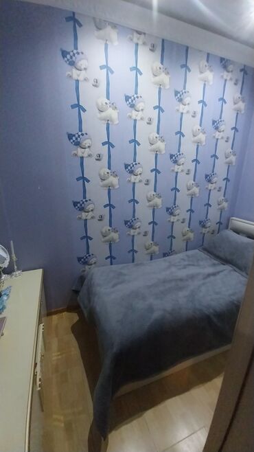 Uzunmüddətli kirayə mənzillər: Məkan: Tam mebelləşdirilmiş 2 otaqlı mənzil (şəkillərdə göstərilən) — 12