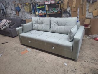 Прямые диваны: Прямой диван, Новый, Трехместный — 2