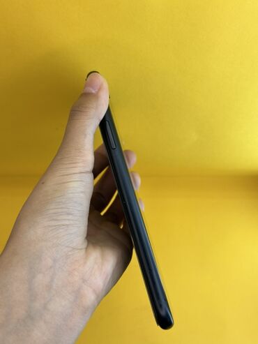 Apple iPhone: IPhone Xr, Б/у, 64 ГБ, Черный, Защитное стекло, Чехол, В рассрочку — 3