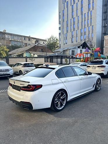 багажник на гольф 4: BMW 5 series: 2022 г., 4.4 л, Автомат, Бензин, Седан — 3