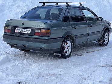 Volkswagen: Volkswagen Passat: 1988 г., 1.8 л, Механика, Бензин, Седан — 4