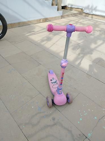 velosiped isiqi: Hec 1 problemi yoxdur tekerlerinde isigi tanir. Teze kimidir — 1