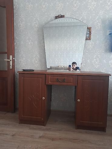 kosmetika vitrin: Sifarişlə kosmetika üçün vitrinlər — 1