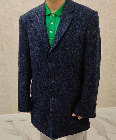 пальто зимнее: Kişi üçün klassik palto - Rəng: tünd lacivərt, xırda melanj fakturalı