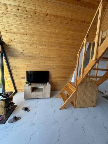 Günlük kirayə evlər: 100 kv. m, 3 otaqlı -da lalafo.az — 5 Günlük kirayə evlər: 100 kv. m, 3 otaqlı — 5