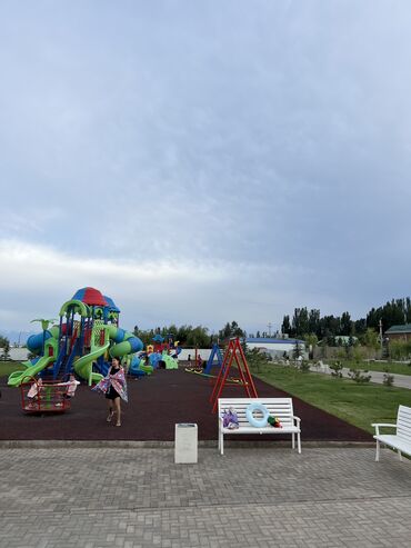 вожатый в лагерь иссык куль: Коттедж, Радуга вест ЦО Радуга West, Кош-Кол, Детская площадка, Парковка, стоянка, Охраняемая территория