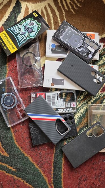 чехлы поко: Чехлы для S24 ultra 2 Spigen по 700 сом, оба за 1000сом, остальные