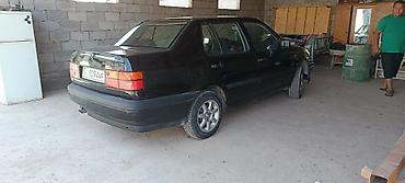 Унаа: Volkswagen Vento: 1993 г., 1.8 л, Кол менен иштөөчү, Бензин, Седан — 6