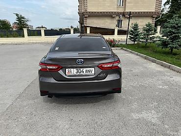 Toyota: Toyota Camry: 2019 г., 2.5 л, Вариатор, Гибрид, Седан — 1